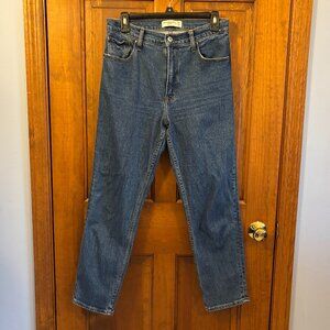 Abercrombie & Fitch The Mom High Rise Jean